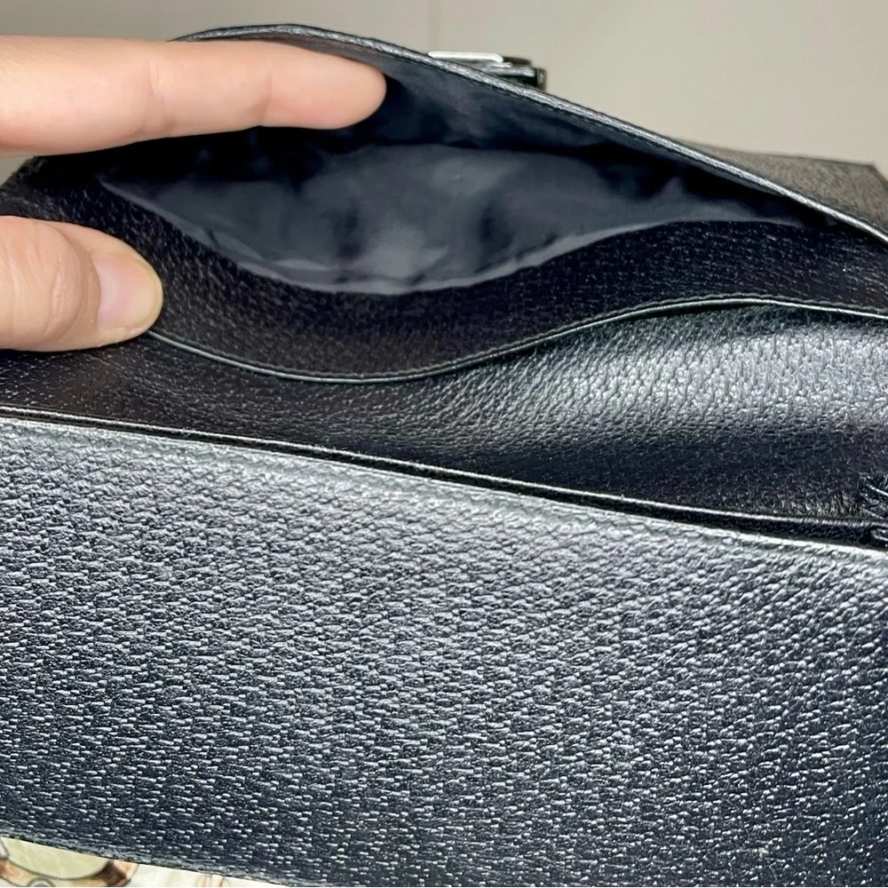 Gucci Black Vintage Long Wallet - Picture 11 of 14